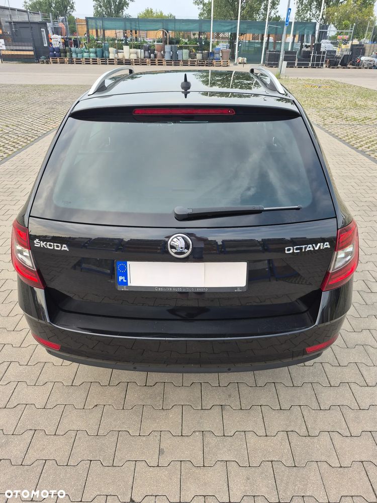 Skoda Octavia 2.0 TDI Elegance DSG - 15