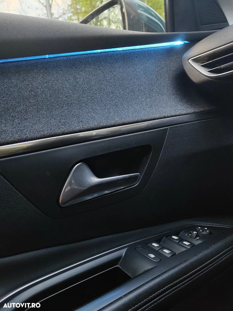 Peugeot 5008 1.5L BlueHDI EAT8 S&S Allure - 26