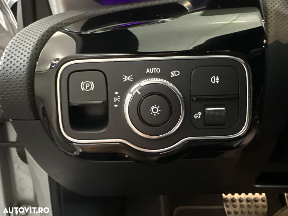 MERCEDES-BENZ A-Class 2022 — imagine 14