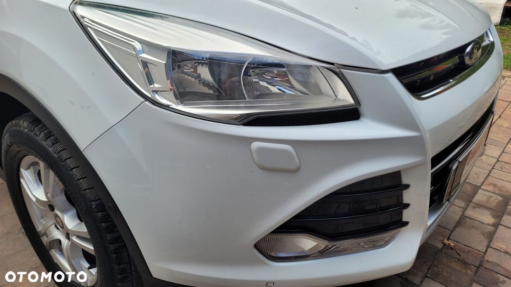 Ford Kuga 2.0 TDCi 2x4 Titanium - 15
