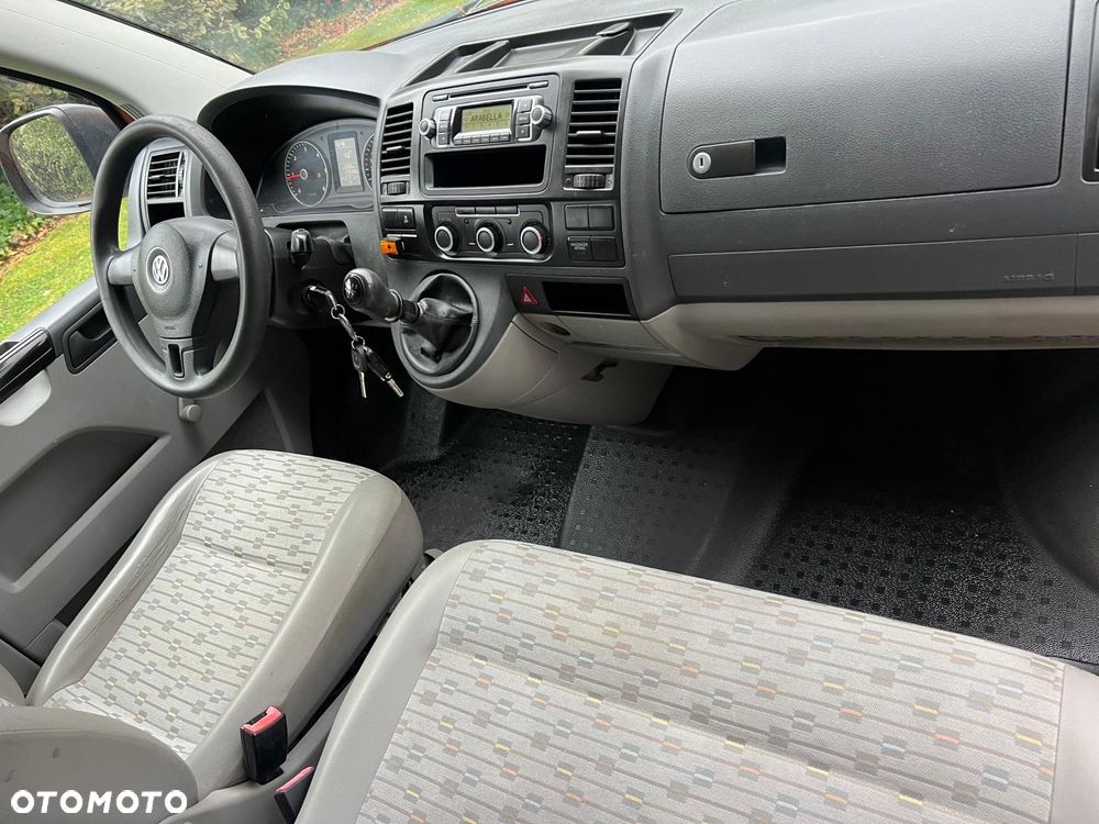 Volkswagen Transporter - 8