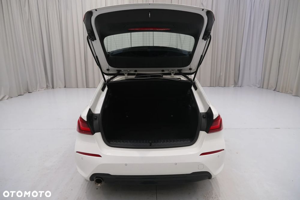 BMW Seria 1 118i Sport Line - 23