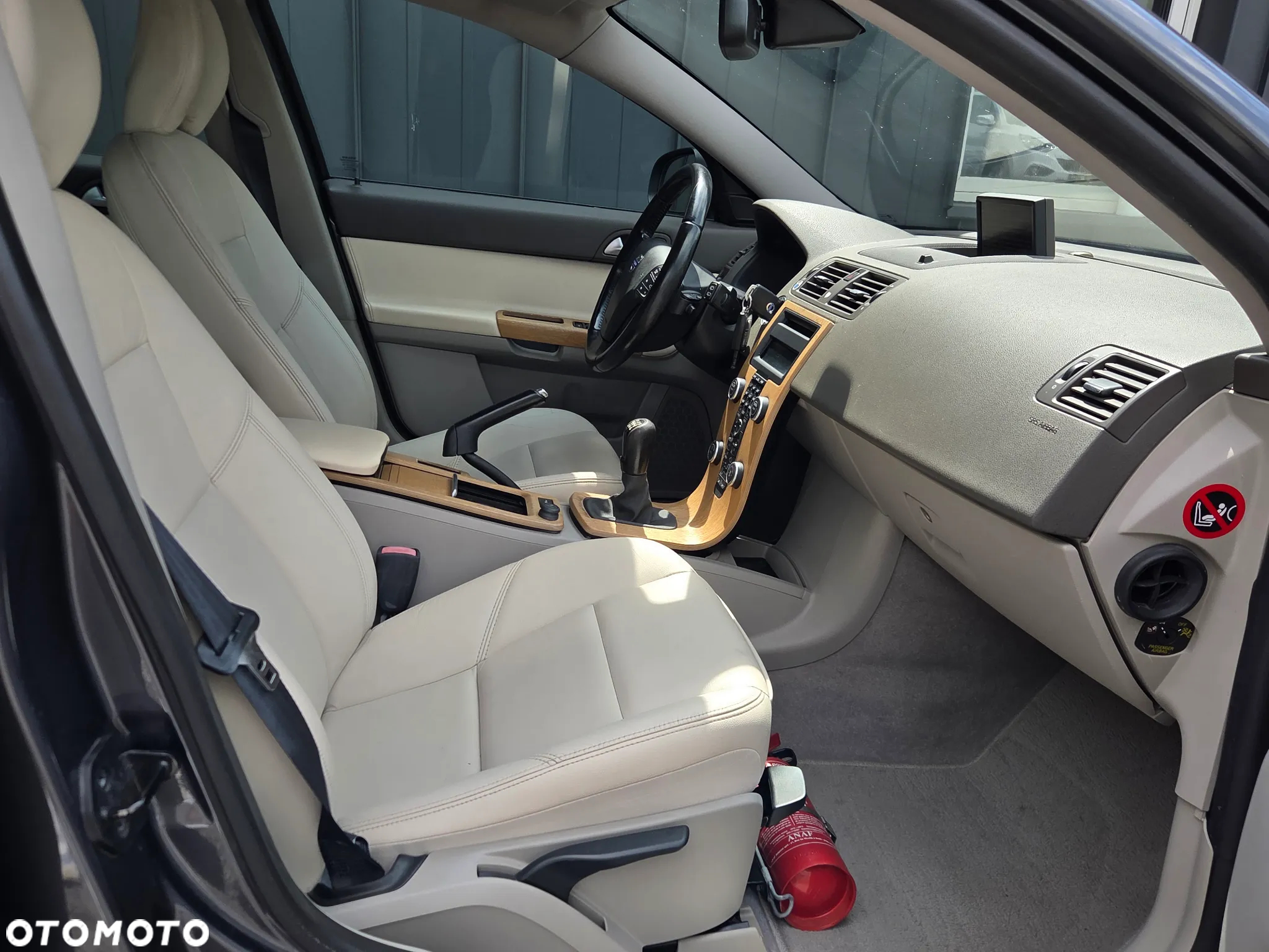 Volvo V50 D2 - 10
