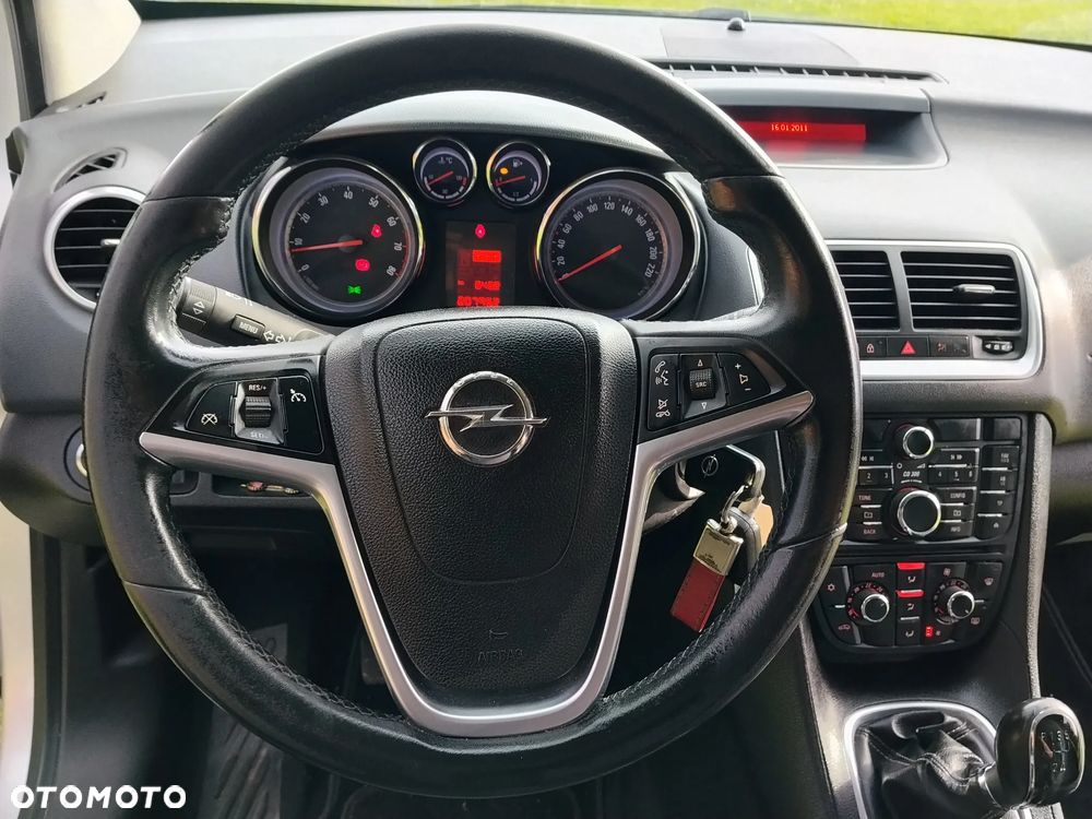 Opel Meriva 1.4 T Cosmo - 27