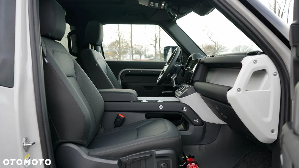 Land Rover Defender 3.0 D250 mHEV S - 15