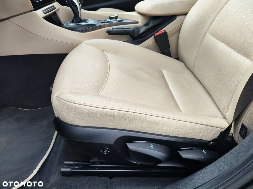 BMW X1 - 15