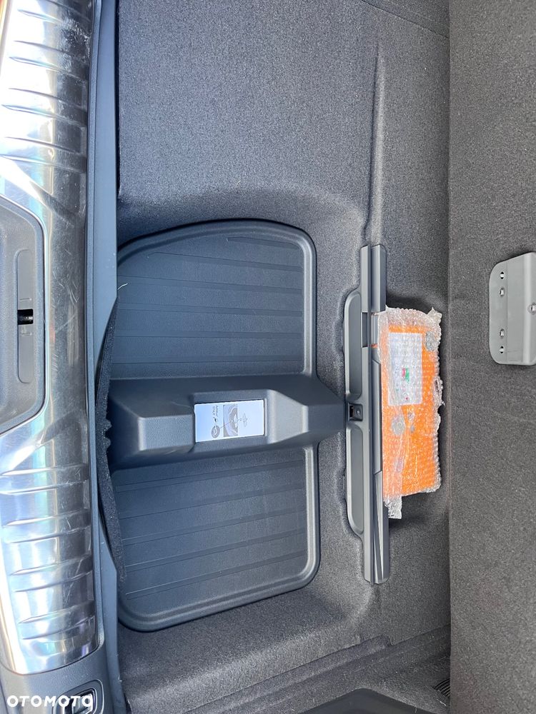 Peugeot 508 SW BlueHDi FAP 180 Automatik Stop&Start Allure - 34