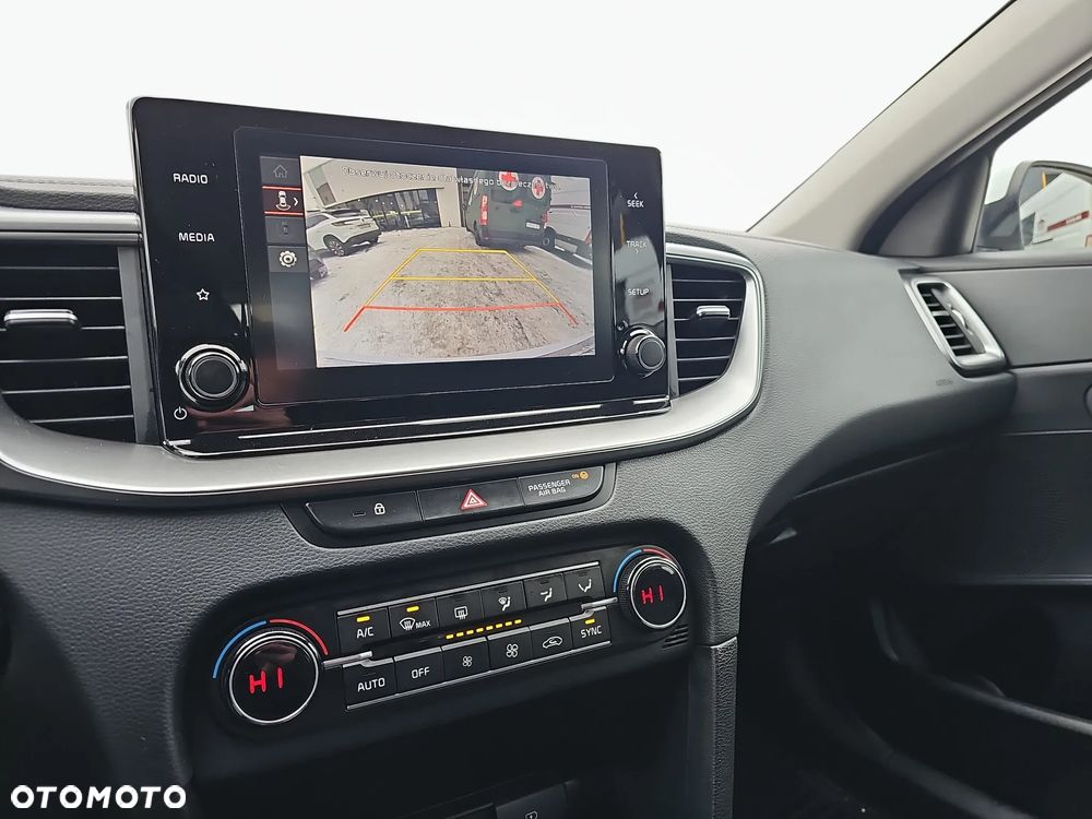 Kia Ceed 1.5 T-GDI M - 20