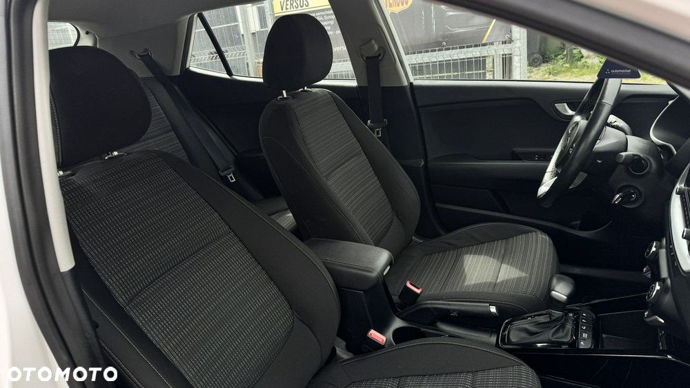 Kia Stonic - 26