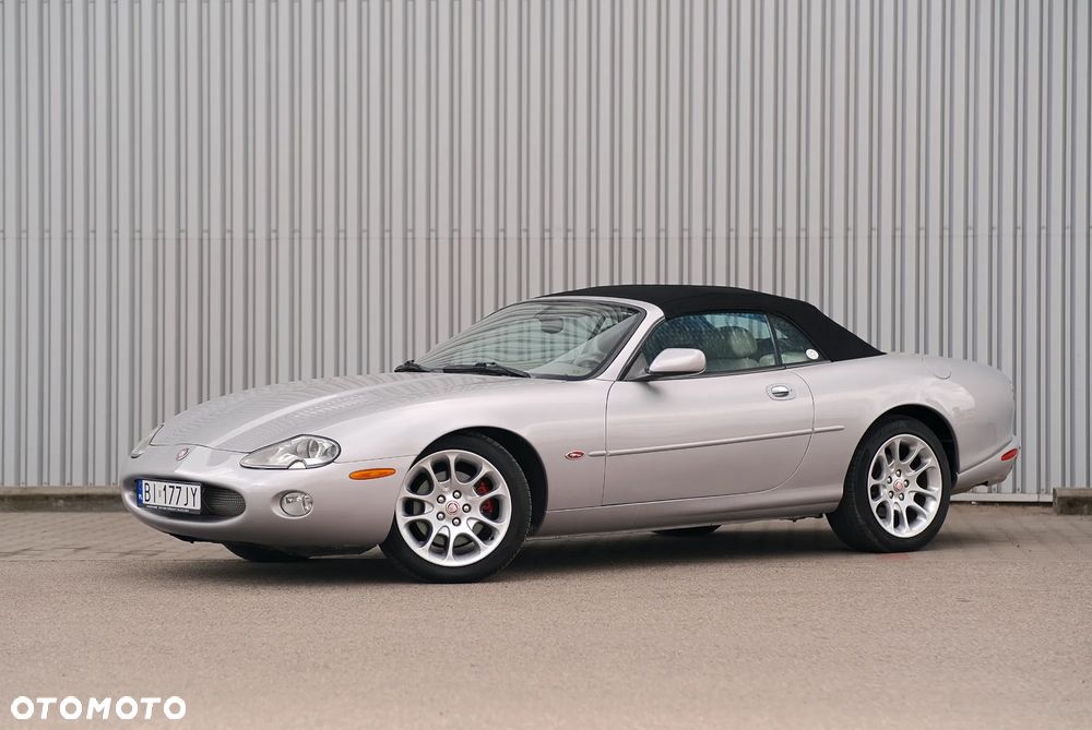 Jaguar XK8 - 2