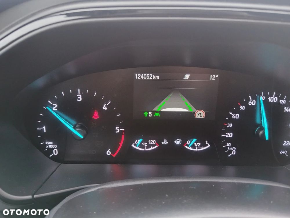Ford Focus 1.5 EcoBlue Start-Stopp-System ST-LINE - 22