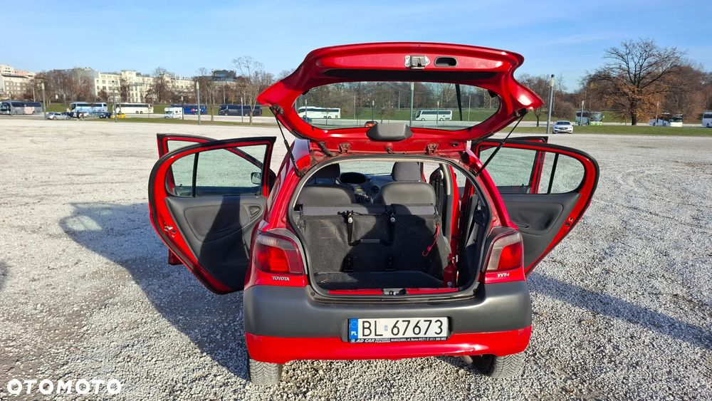 Toyota Yaris 1.0 Base - 7