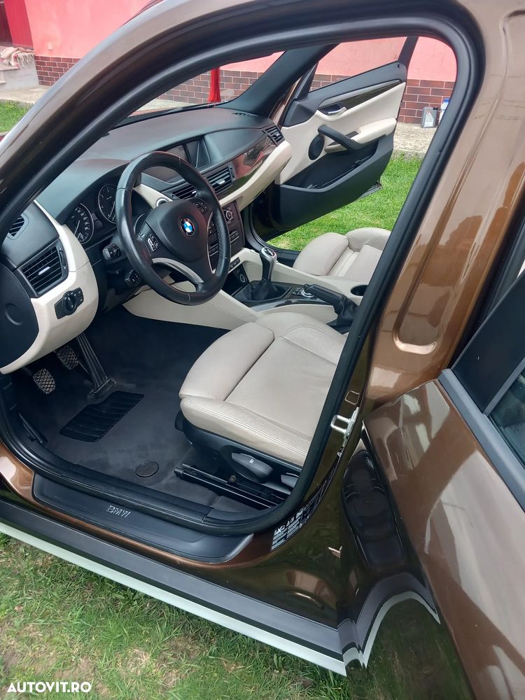 BMW X1 xDrive20d - 16