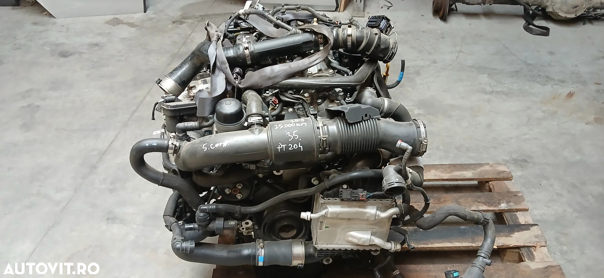 Motor complet JAGUAR F-PACE 2.0 benzina Tip PT204 25.0000 km 2019 - 5