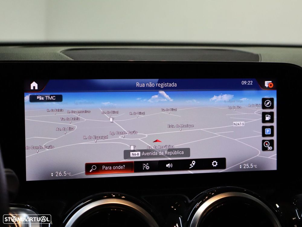 Mercedes-Benz GLB 180 d AMG Line - 14