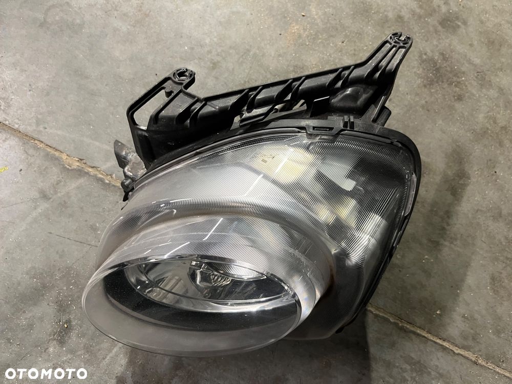 Lampa przednia lewa Nissan Juke F15 LIFT - 2