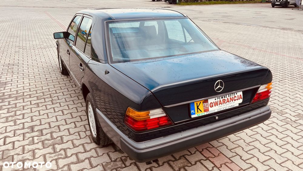 Mercedes-Benz W124 (1984-1993) - 35