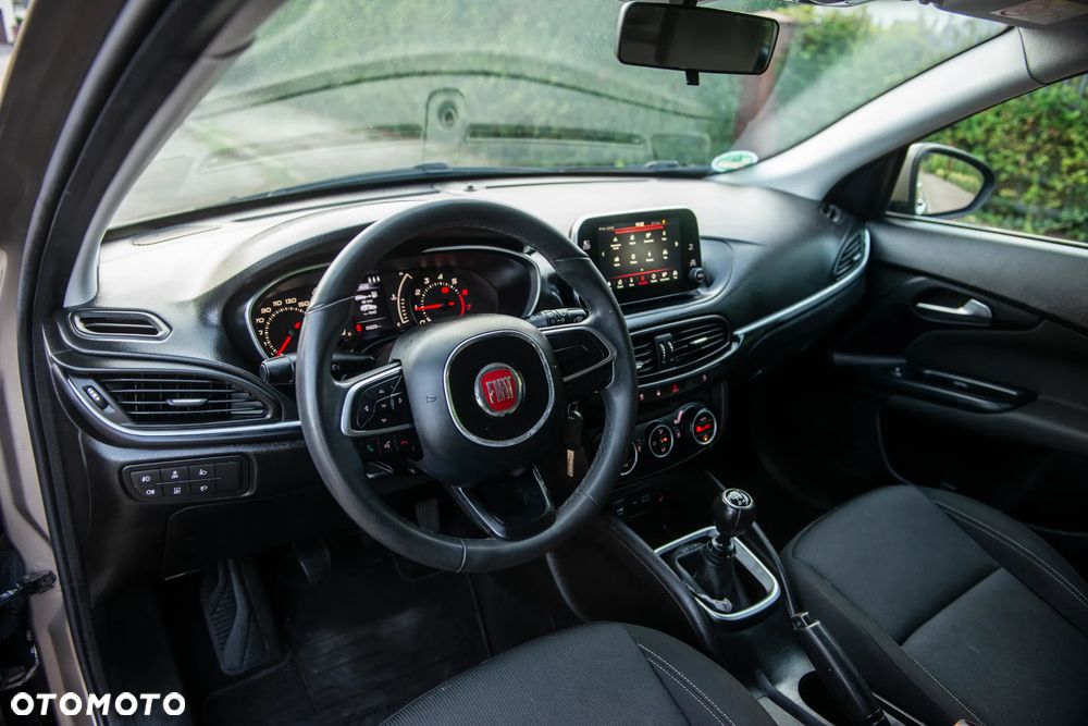 Fiat Tipo 1.4 T-Jet Business Line - 19