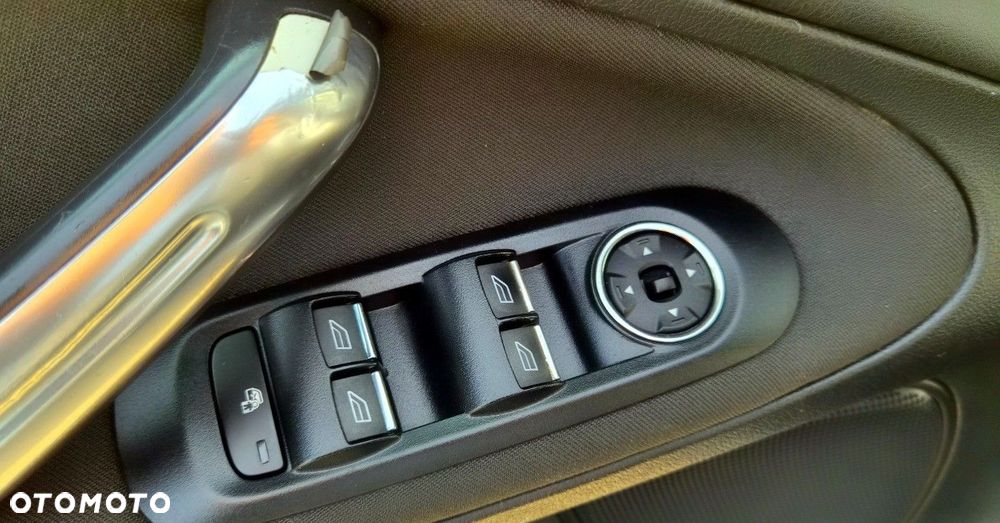 Ford S-Max - 22