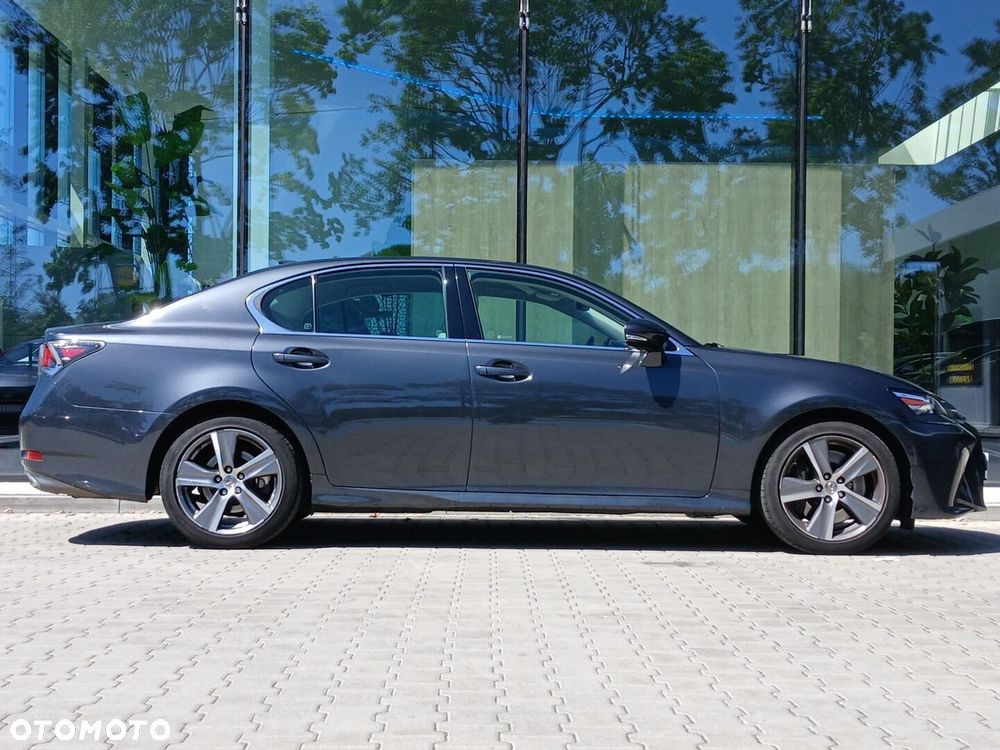 Lexus GS - 4