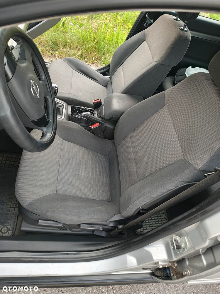 Opel Vectra 1.8 - 12