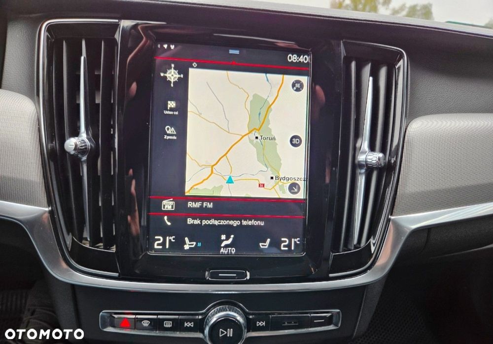 Volvo V90 Cross Country - 14