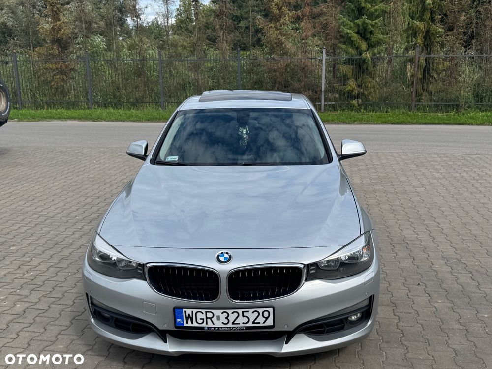 BMW Seria 3 328i xDrive - 9