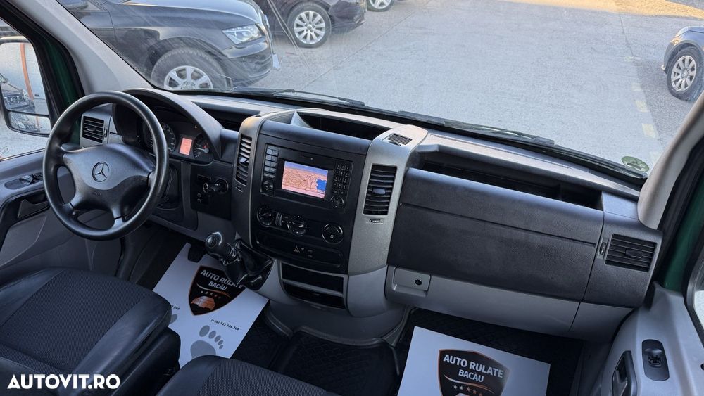 Mercedes-Benz Sprinter - 11