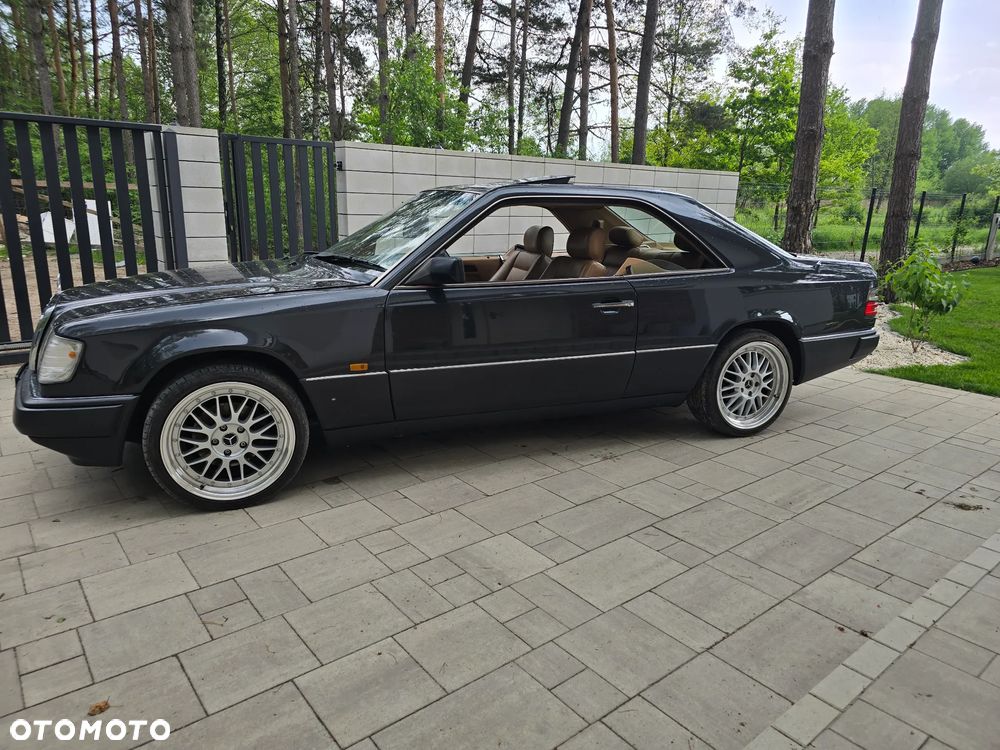 Mercedes-Benz Klasa E 200 - 1