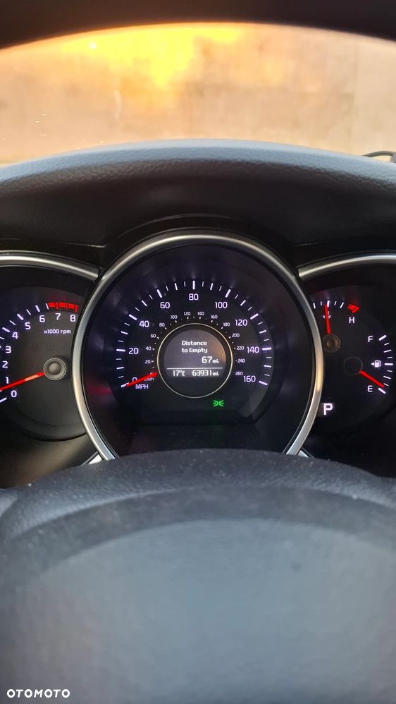 Kia Optima 2.0 L - 9