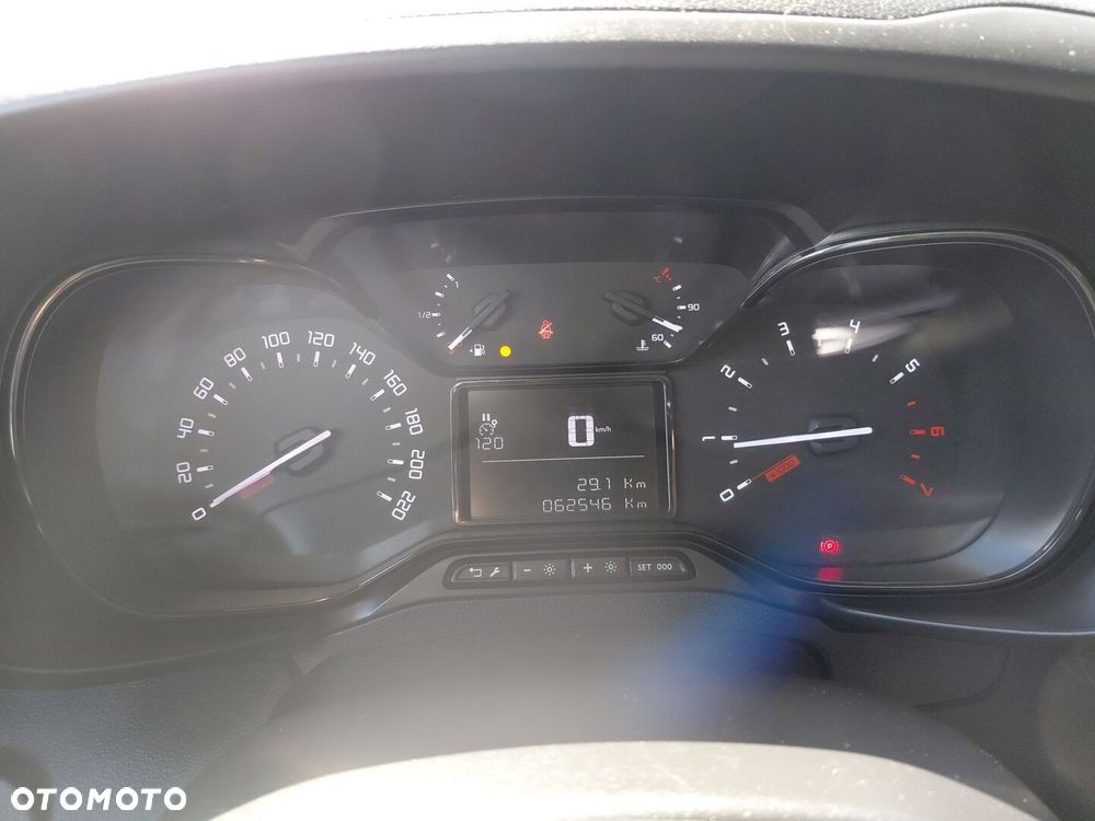Toyota PROACE CITY - 17