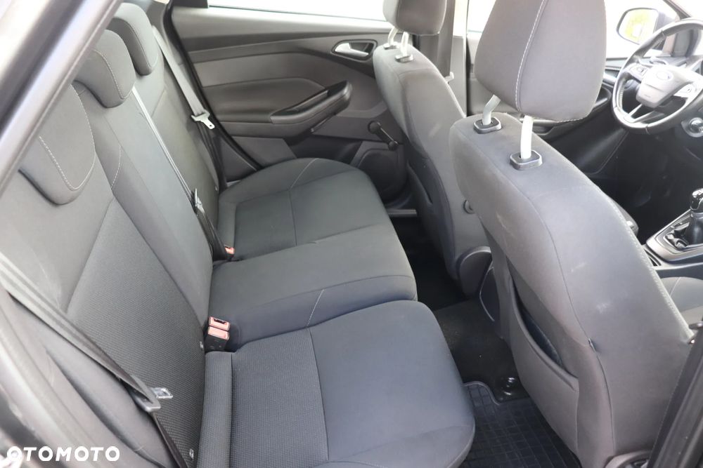 Ford Focus 1.0 EcoBoost 99g Trend - 16