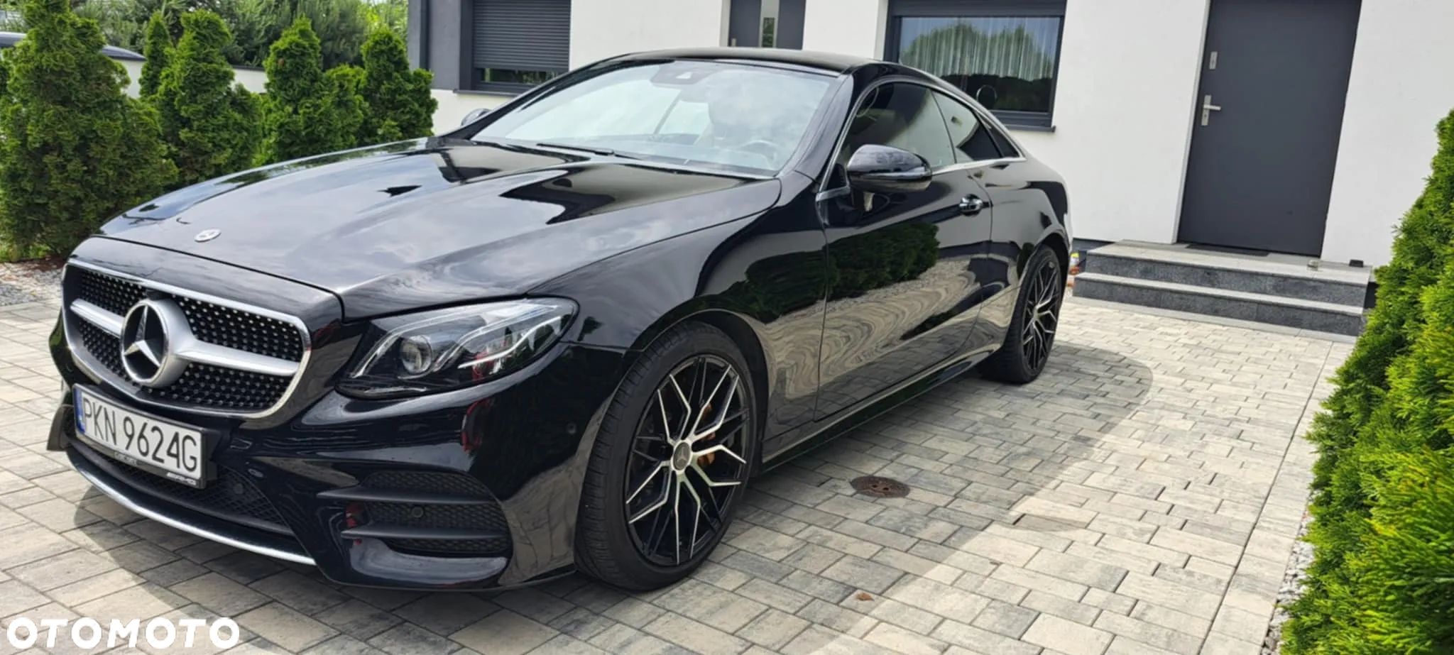 Mercedes-Benz Klasa E 400 4Matic Coupe 9G-TRONIC AMG Line - 1