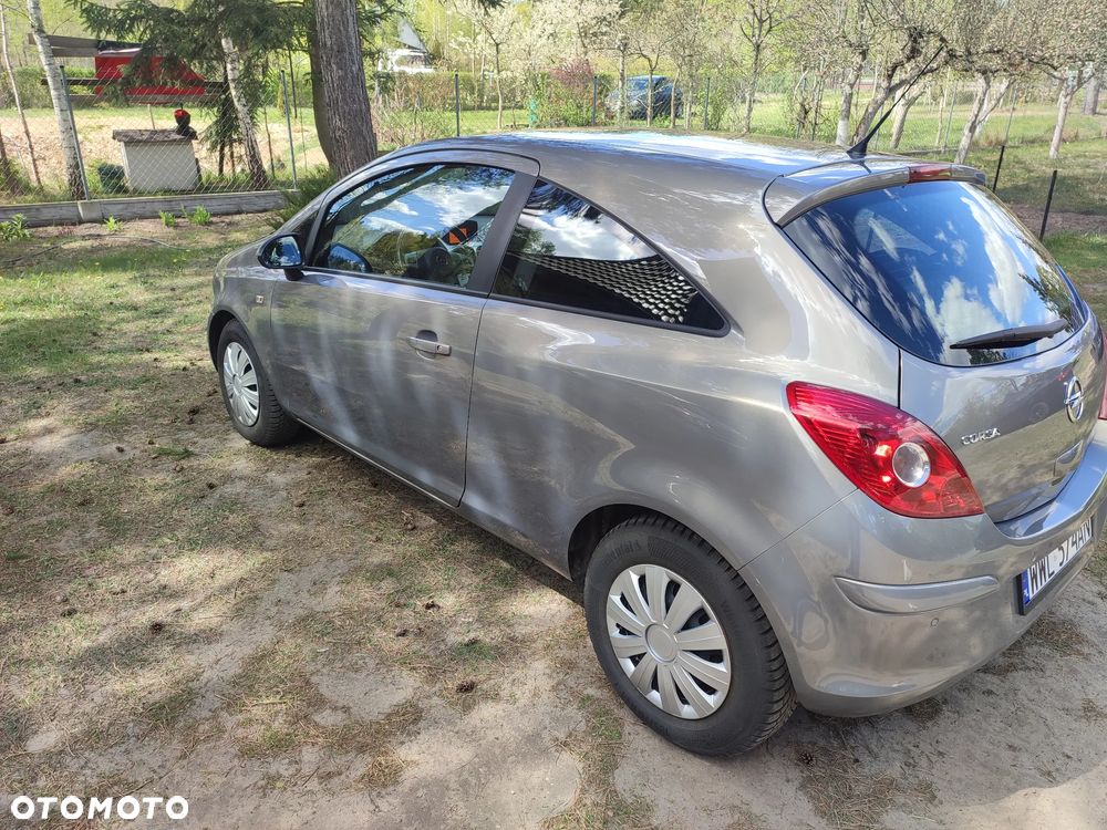 Opel Corsa 1.4 16V Active - 9