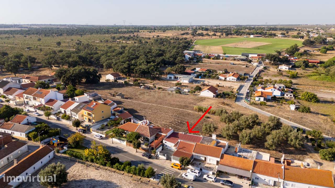 Moradia térrea T4 com garagem e logradouro em Águas de Moura | Av. da - Grande imagem: 2/39