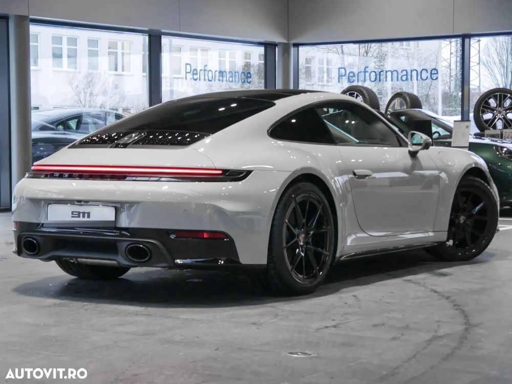 Porsche 911 Carrera PDK - 7