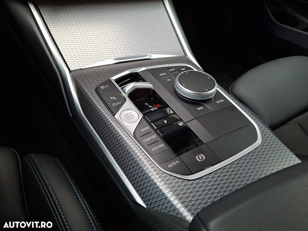 BMW Seria 3 330i AT - 31