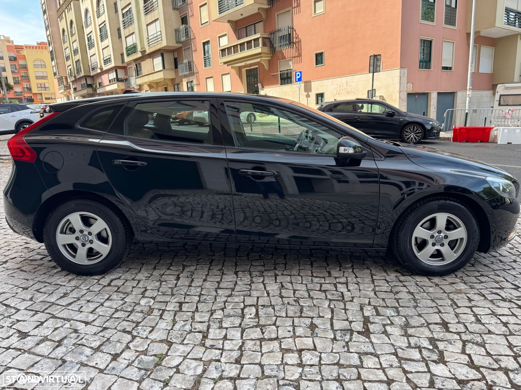 Volvo V40 1.6 D2 Kinetic Eco - 4