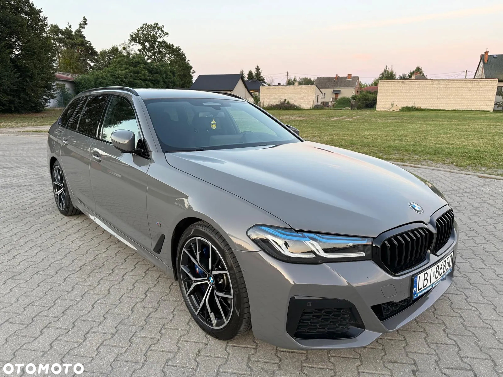 BMW Seria 5 520d Touring M Sport Edition - 2