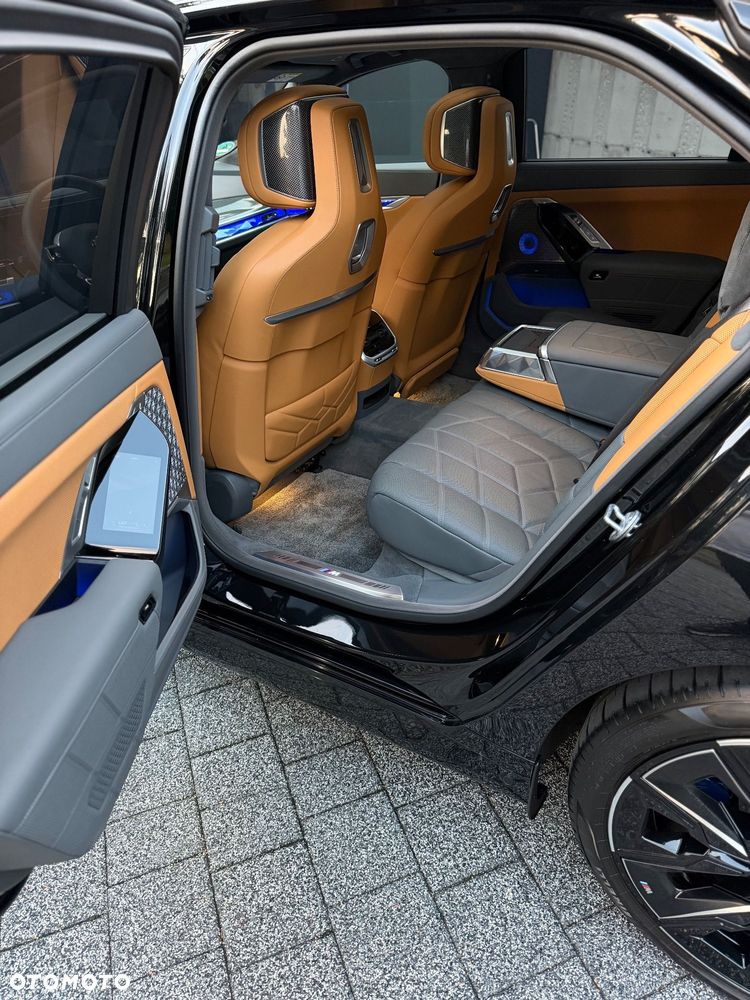 BMW Seria 7 - 13