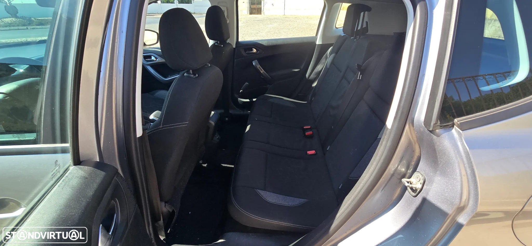Peugeot 2008 ver-1-2-puretech-active - 11