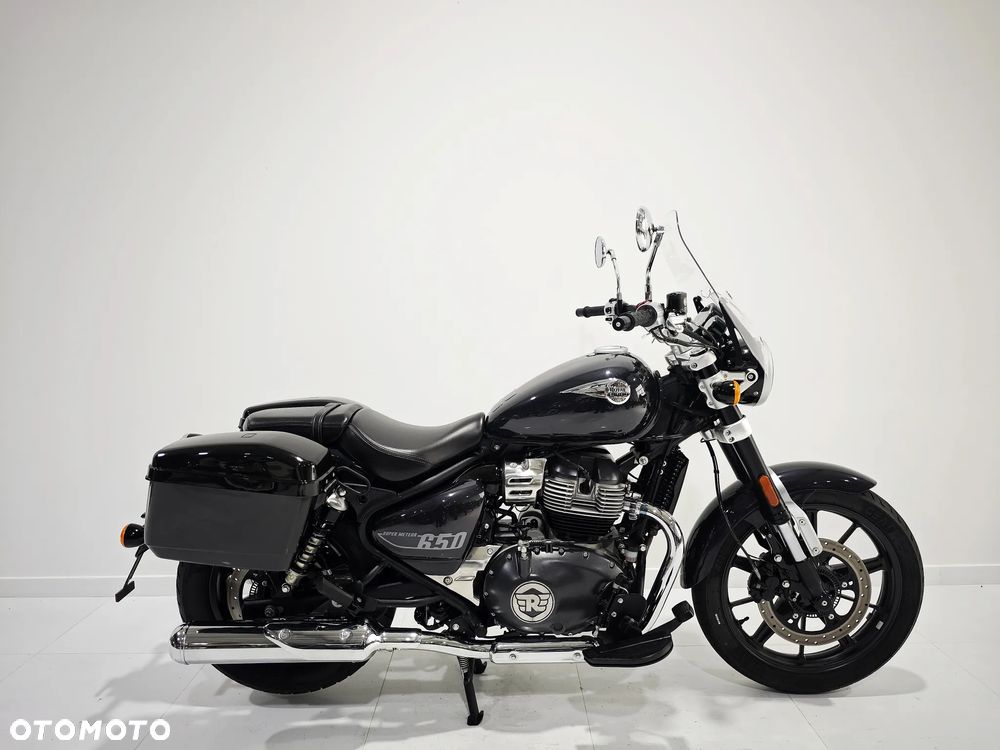 Royal Enfield Super Meteor - 2