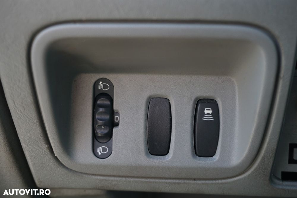 Renault Trafic - 19