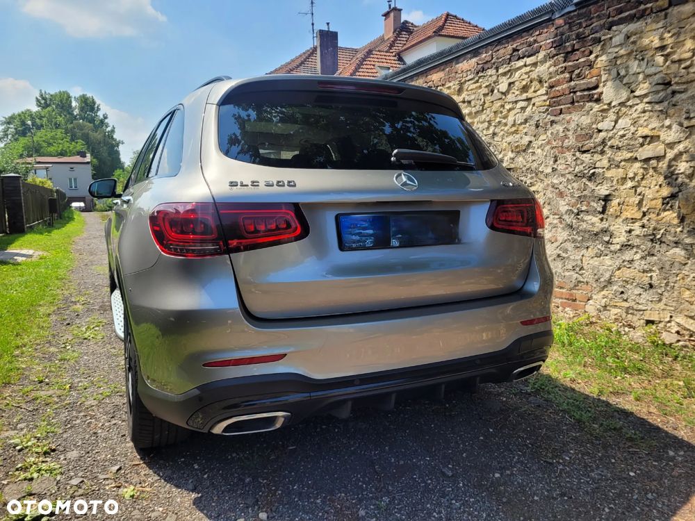 Mercedes-Benz GLC - 6