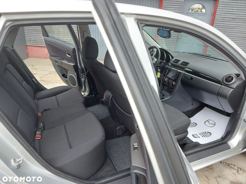 Mazda 3 1.6 Sport Active - 21