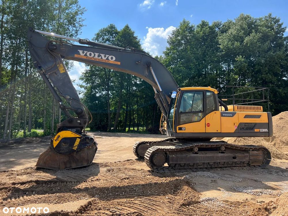 Volvo EC300DL - 5