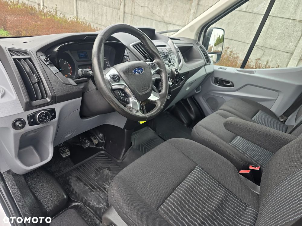 Ford Transit - 11