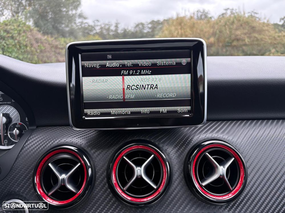 Mercedes-Benz A 45 AMG 4-Matic - 11