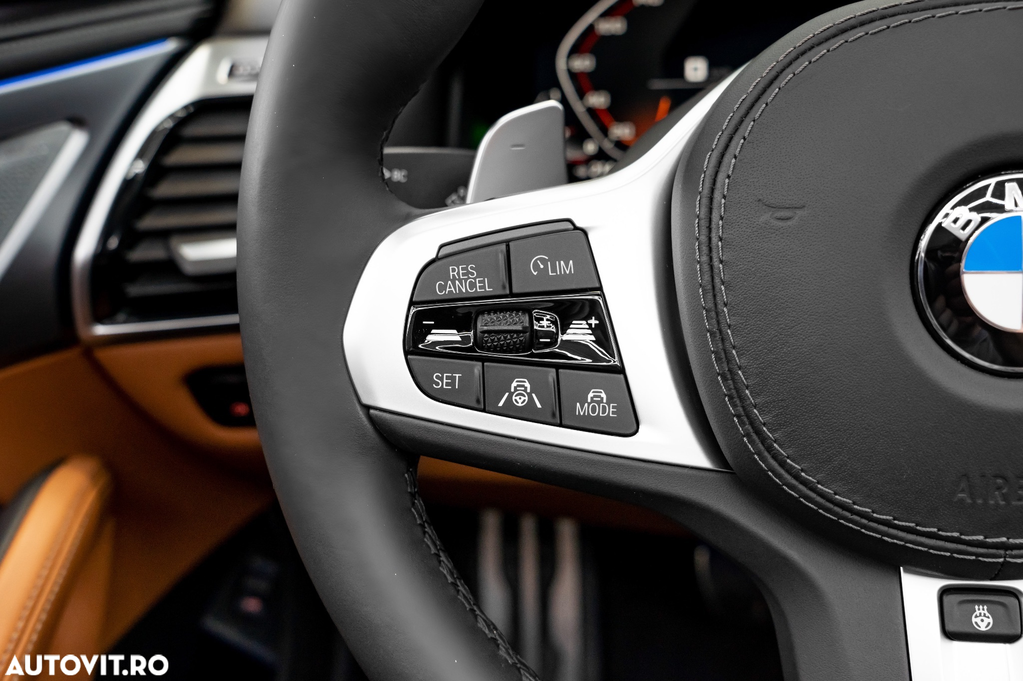 BMW M8 M850i xDrive AT - 31