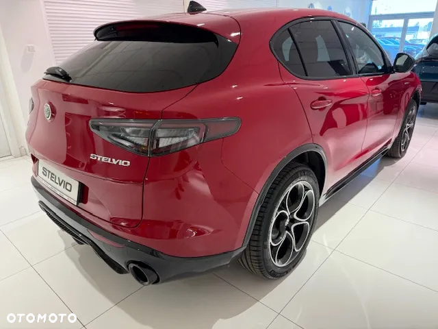 Alfa Romeo Stelvio 2.0 Turbo Veloce Q4 - 4